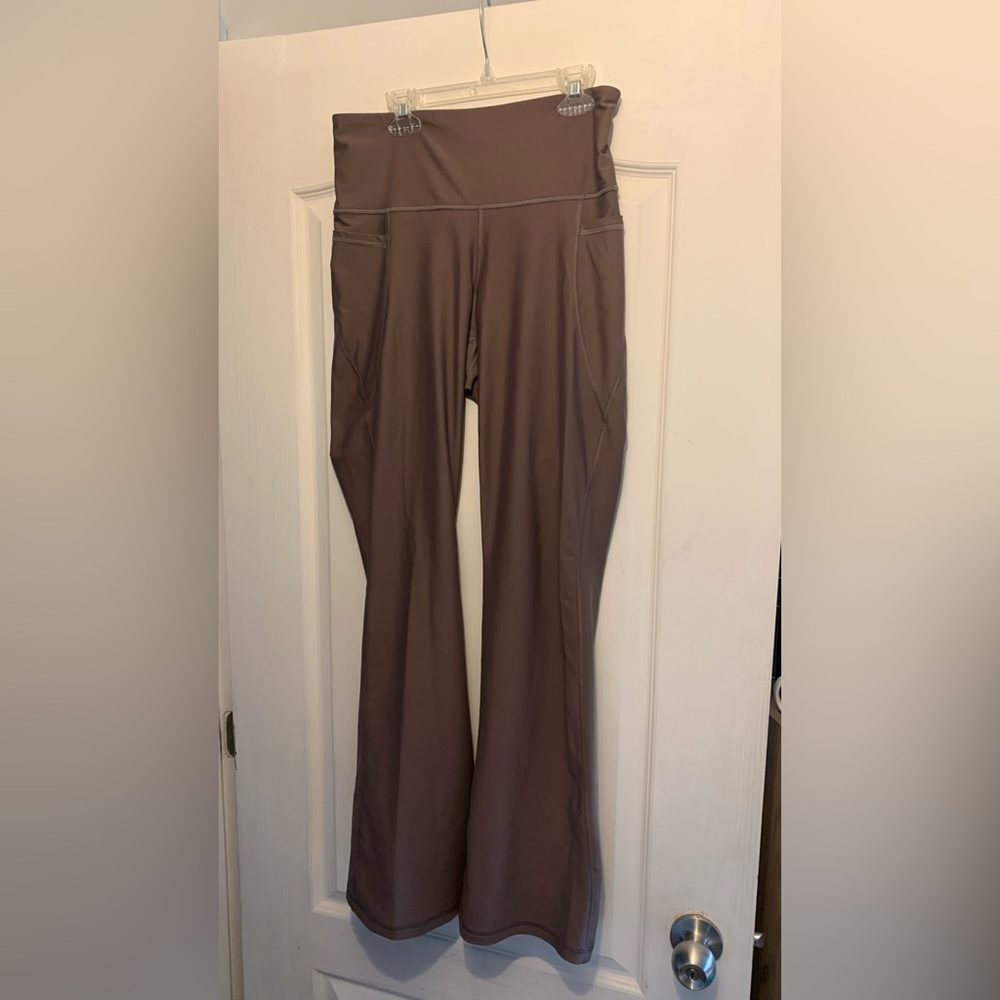 Old Navy High Rise Slim Boot, Yoga pants Active Powersoft Leggings